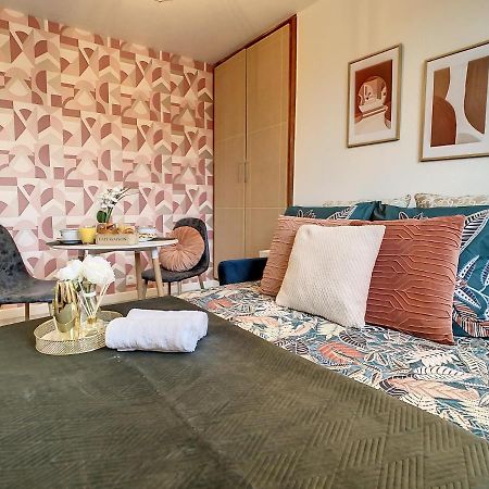 Joli Studio Meuble Tout Equipe Hyper Centre Wifi Apartman Troyes Kültér fotó