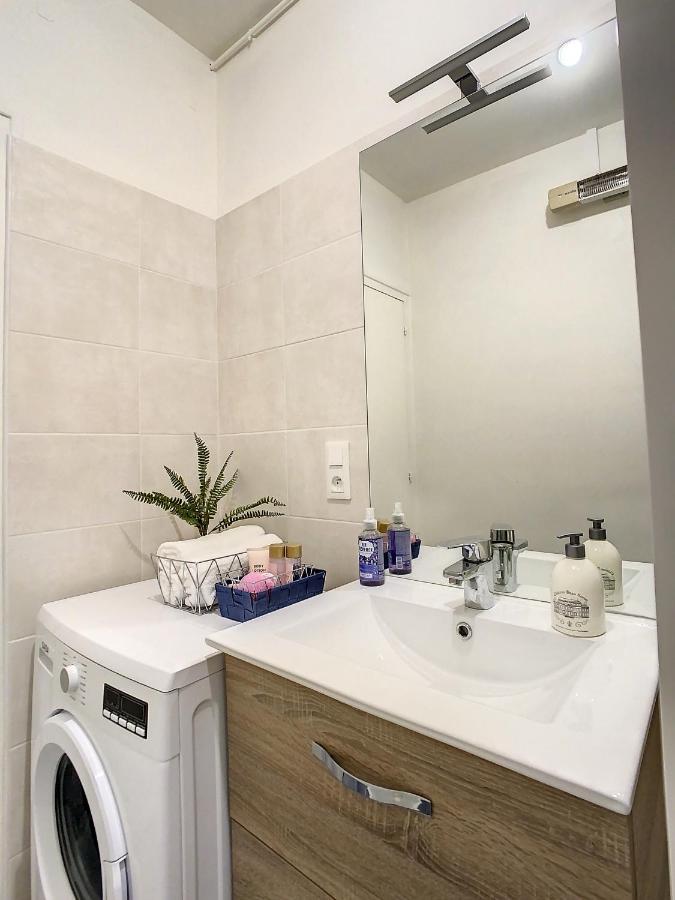 Joli Studio Meuble Tout Equipe Hyper Centre Wifi Apartman Troyes Kültér fotó