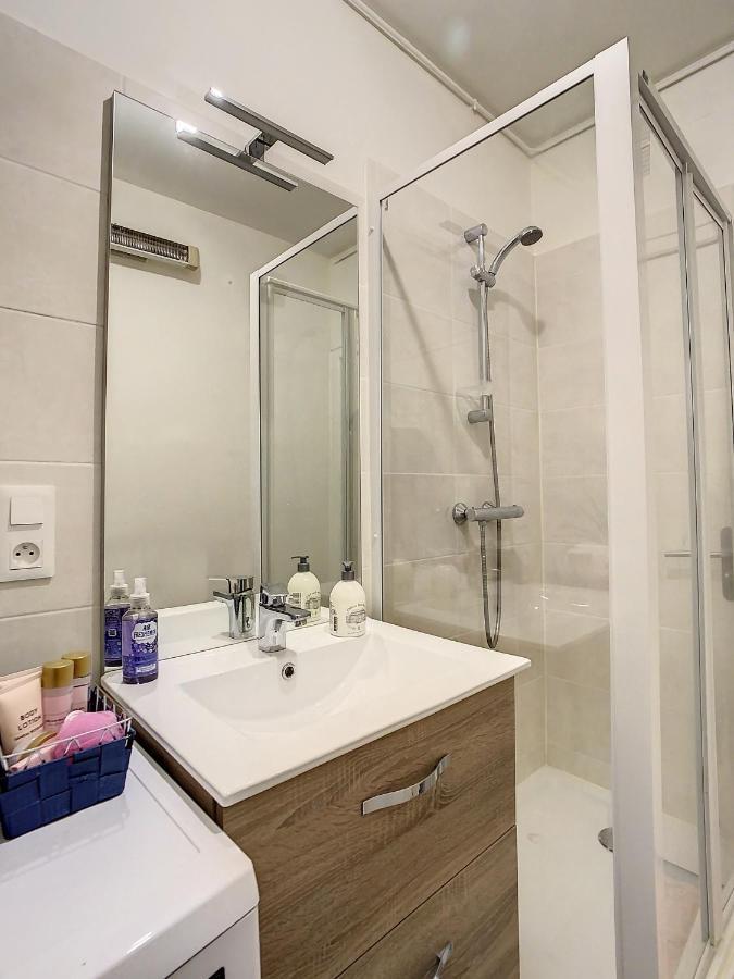 Joli Studio Meuble Tout Equipe Hyper Centre Wifi Apartman Troyes Kültér fotó