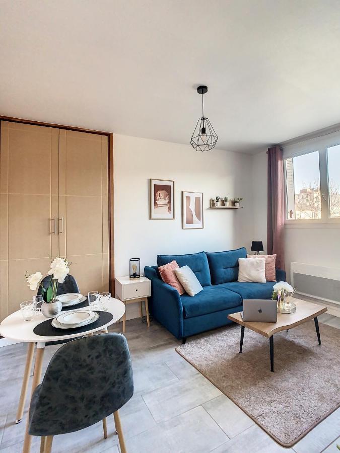 Joli Studio Meuble Tout Equipe Hyper Centre Wifi Apartman Troyes Kültér fotó